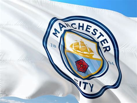 who is manchester city's rival